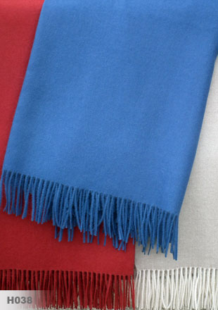 Fine Throwrugs - smooth finish 185cm x 130cm
